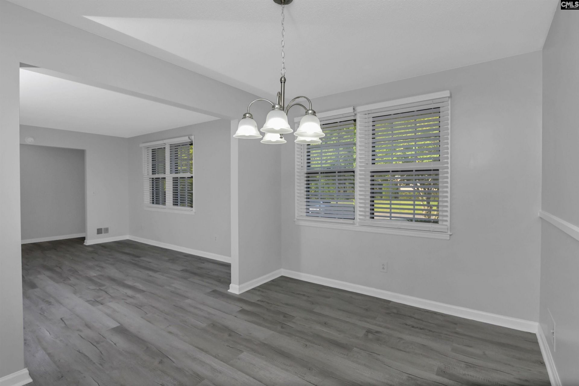 2043 Fairlawn Circle Photo 12
