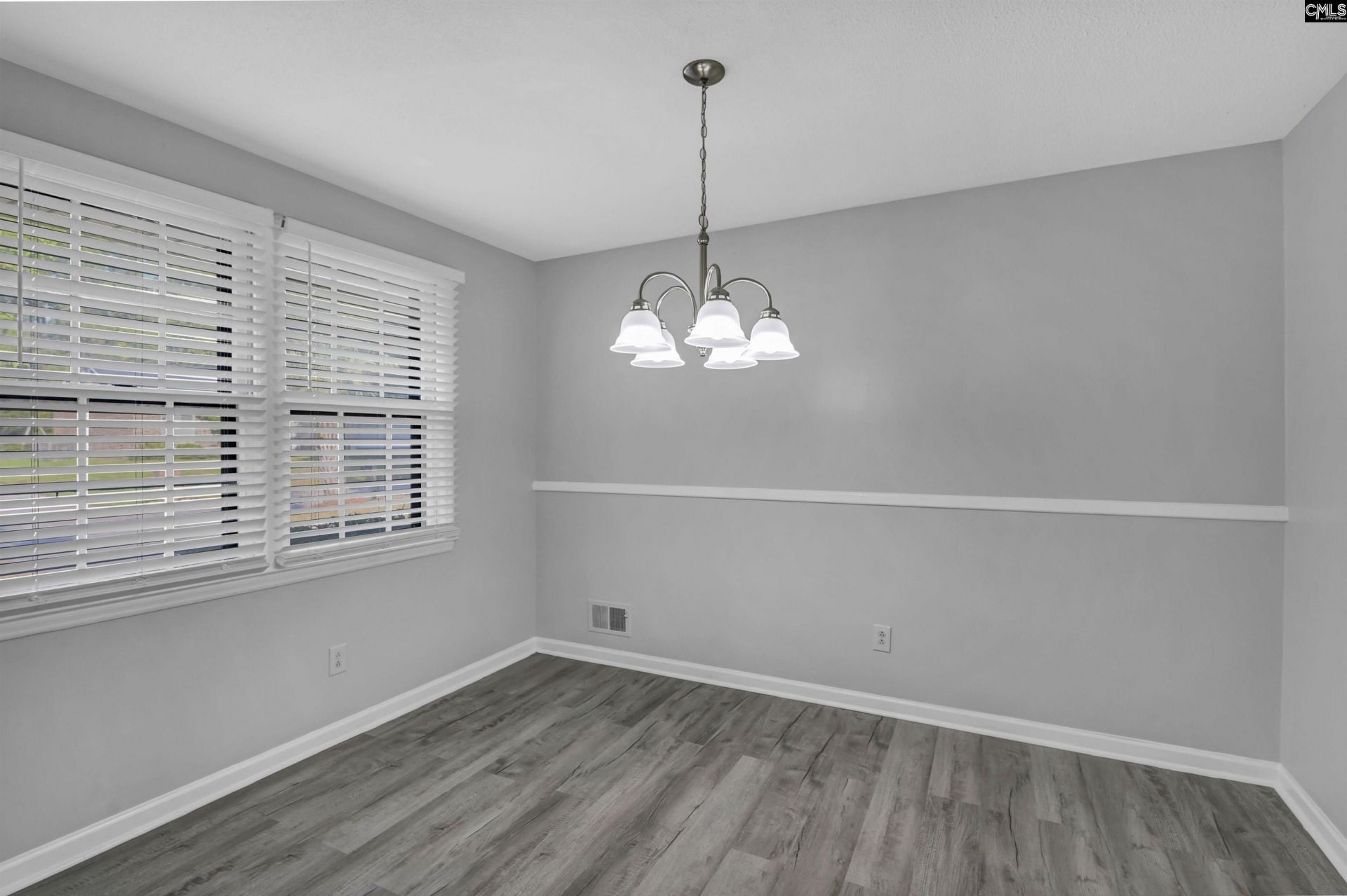 2043 Fairlawn Circle Photo 14