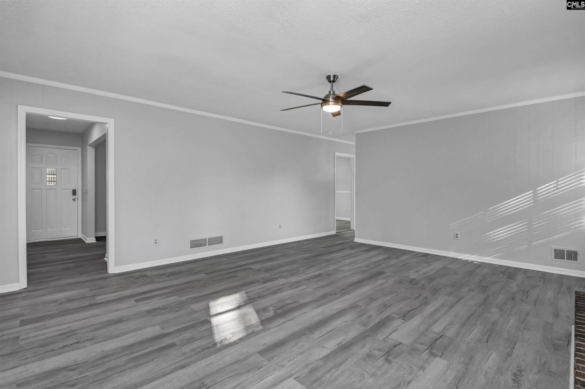 2043 Fairlawn Circle Photo 19