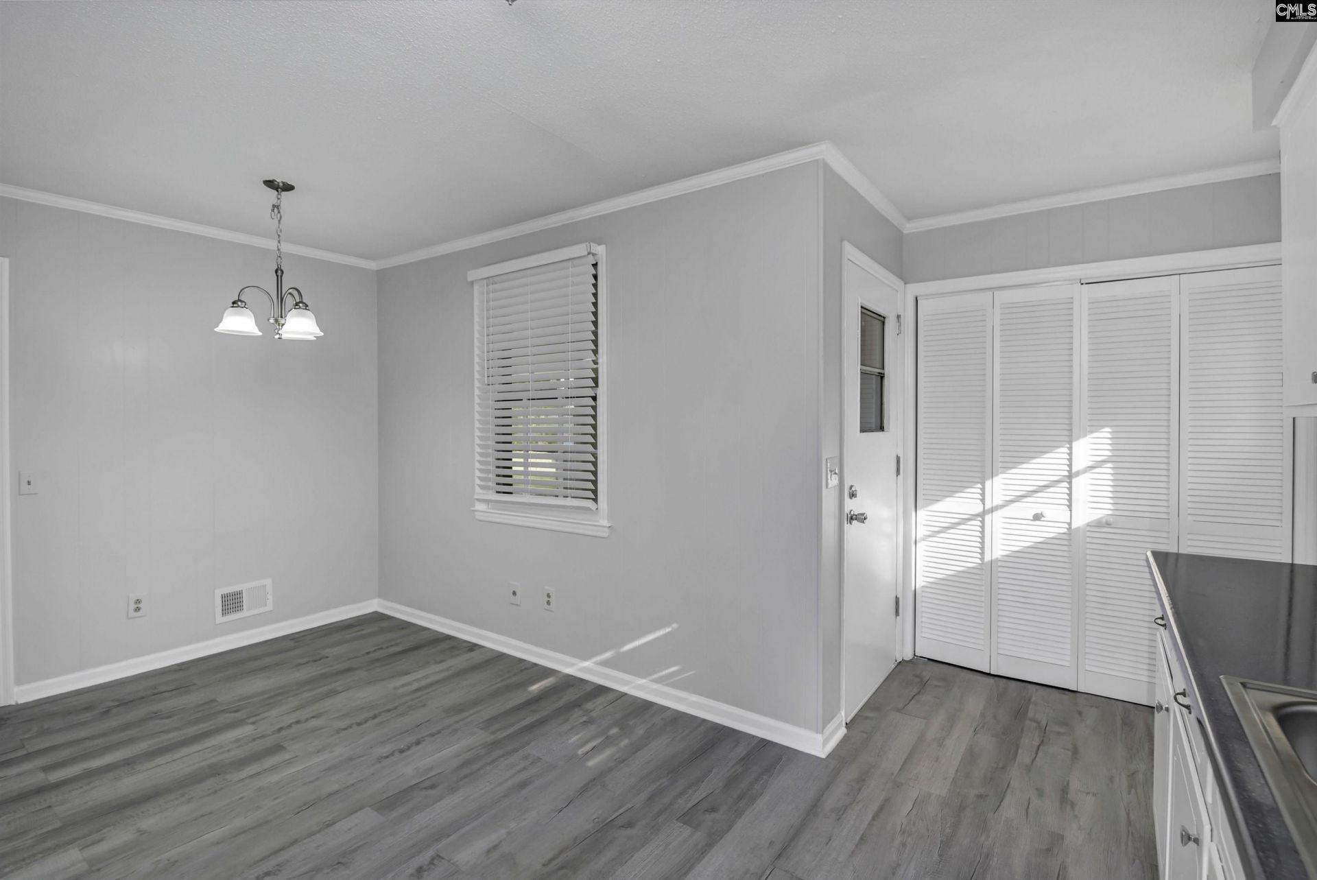 2043 Fairlawn Circle Photo 24