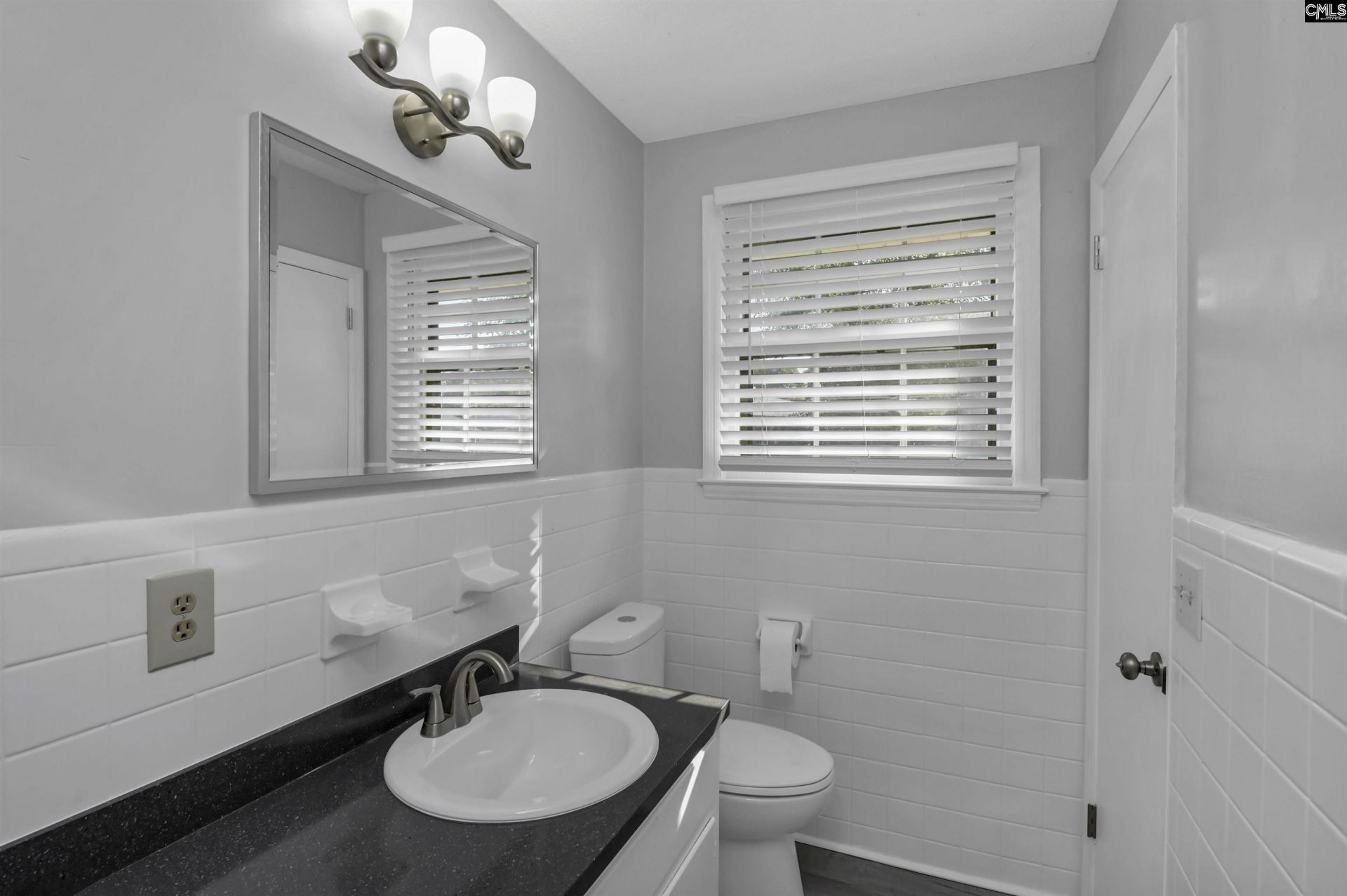 2043 Fairlawn Circle Photo 31