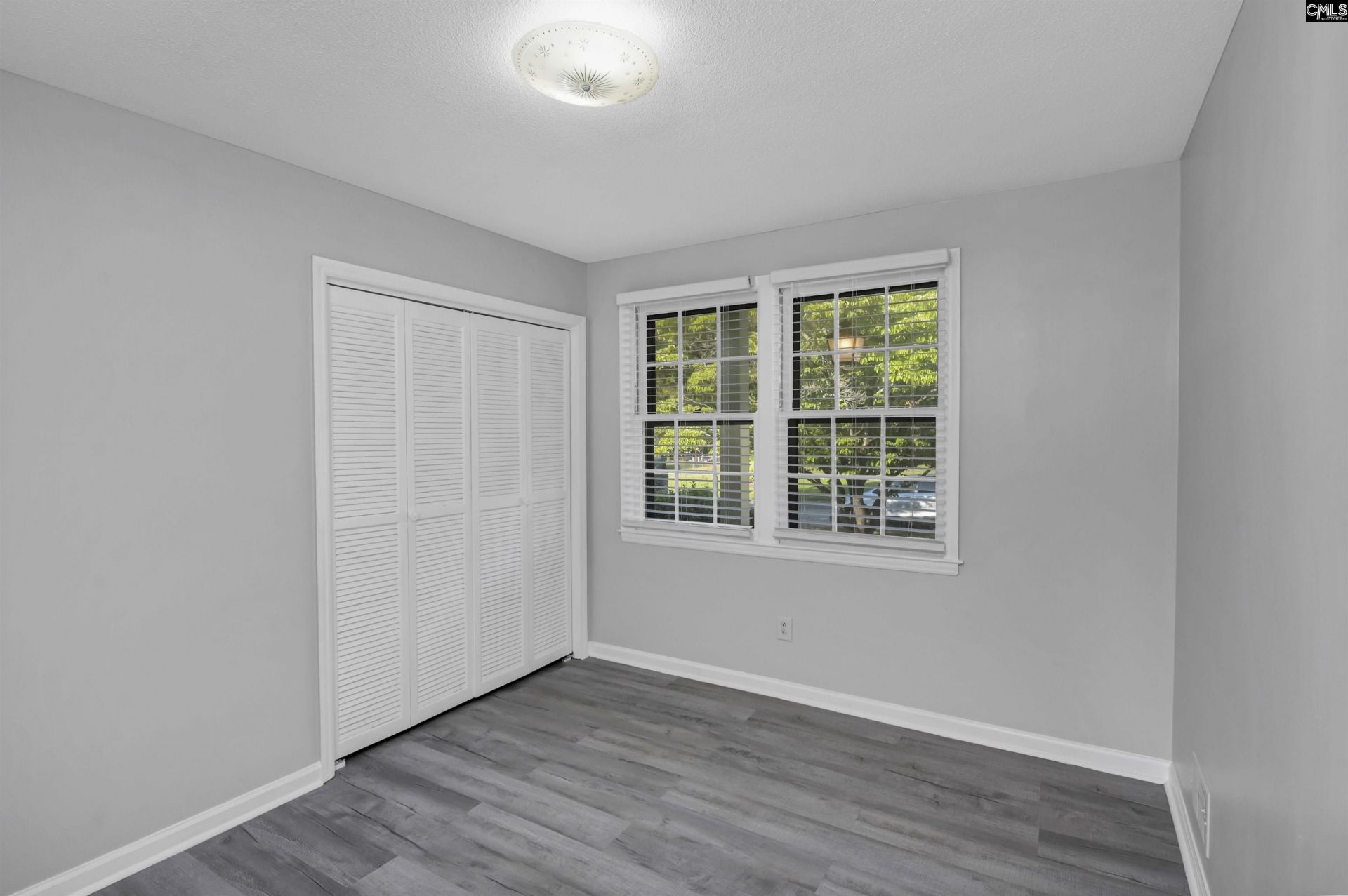 2043 Fairlawn Circle Photo 35