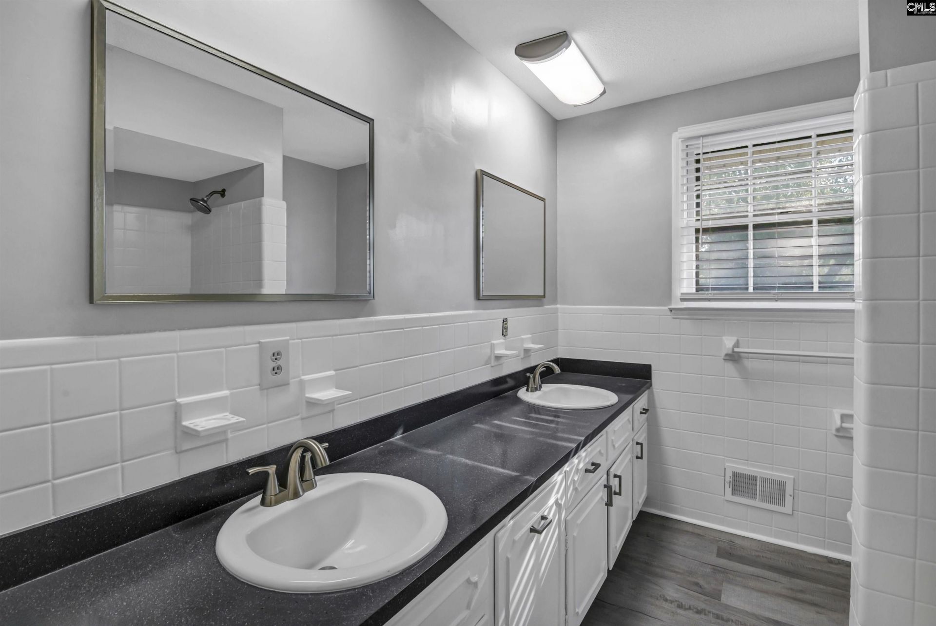 2043 Fairlawn Circle Photo 36