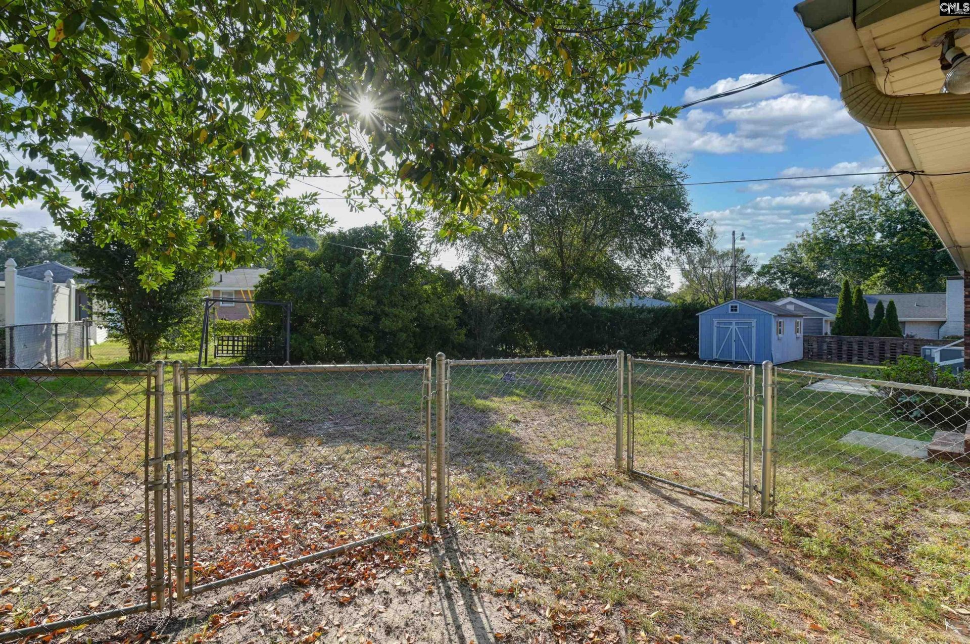 2043 Fairlawn Circle Photo 45