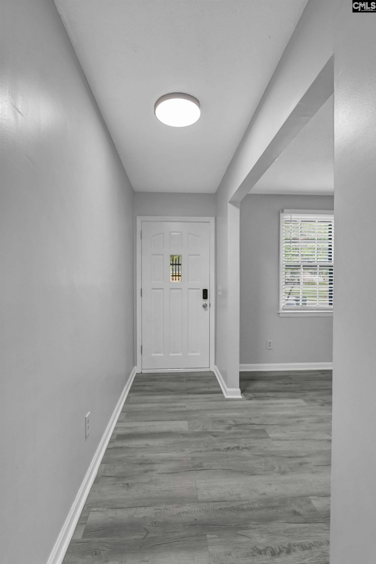2043 Fairlawn Circle Photo 8