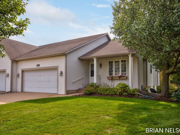14462 Twin Oaks Street, Holland, MI 49424