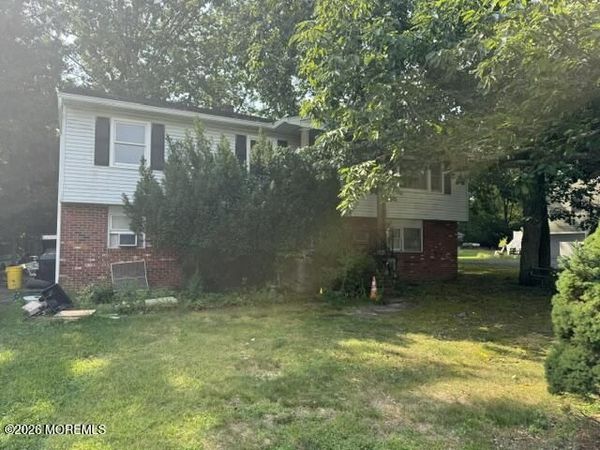 935 Woodlane Road, Jackson, NJ 08527