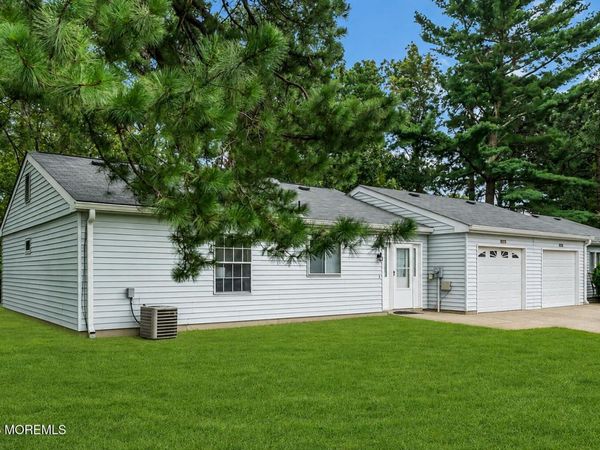 519B Cheshire Court, Manchester, NJ 08759