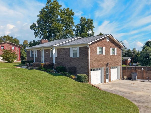 1032 Granby Drive, Morristown, TN 37813