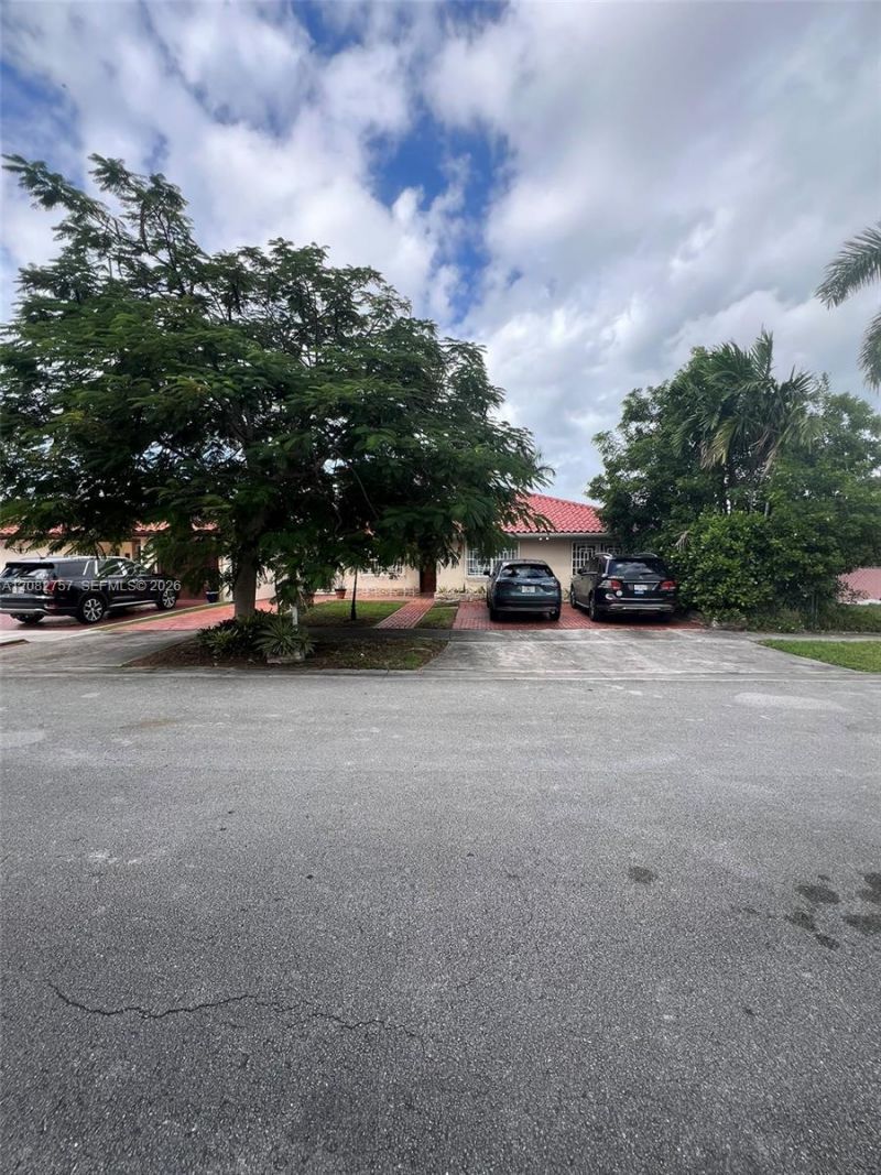 13253 NW 7th Ter, Miami, FL 33182 Photo
