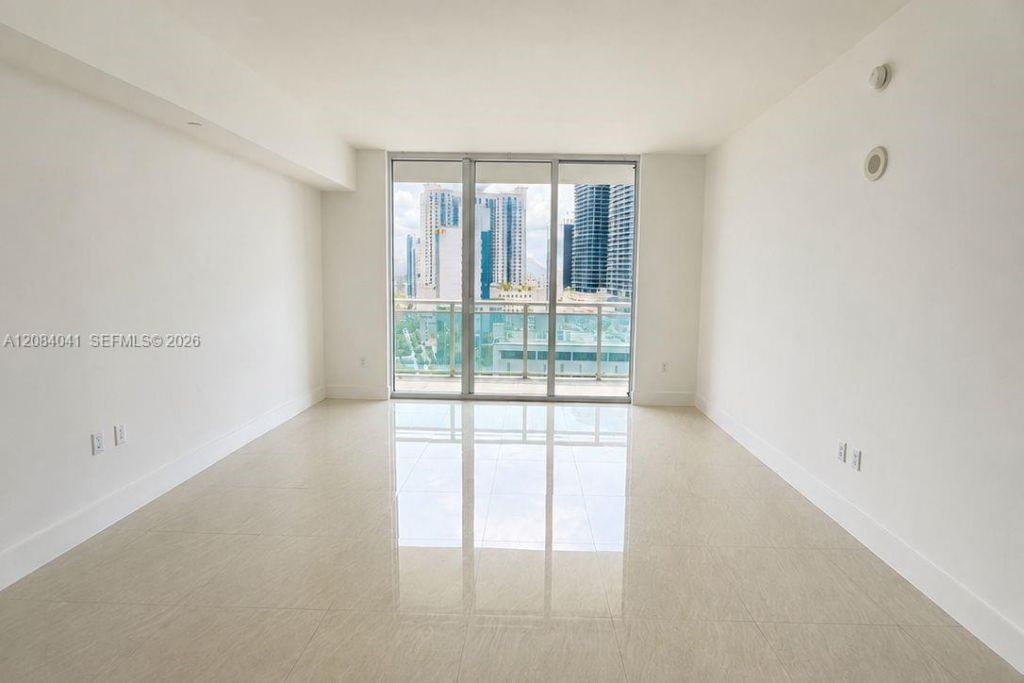 951 Brickell Ave , Unit 1609, Miami, FL 33131 Photo