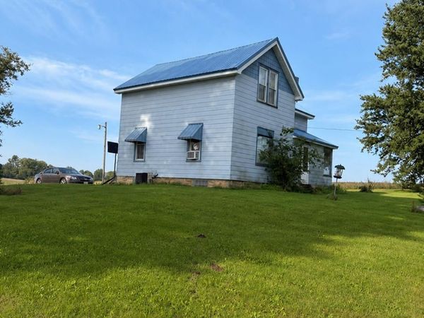 5215 County Road YZ, Dodgeville, WI 53533