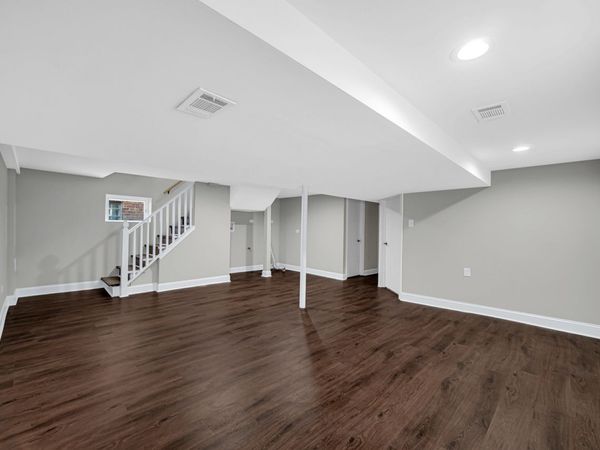 7914 S Richmond Street, Chicago, IL 60652