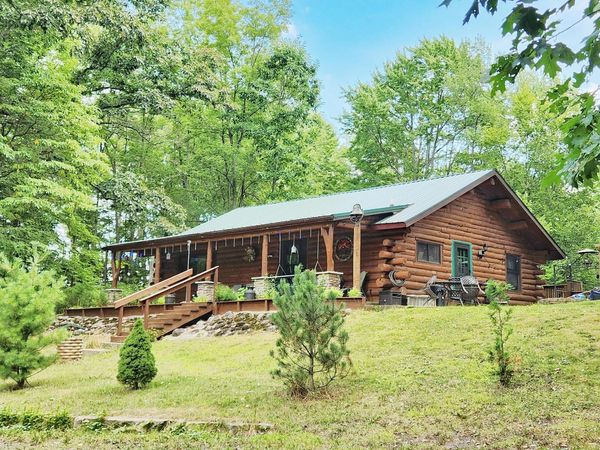 9557 E Anthony Road, Branch, MI 49402