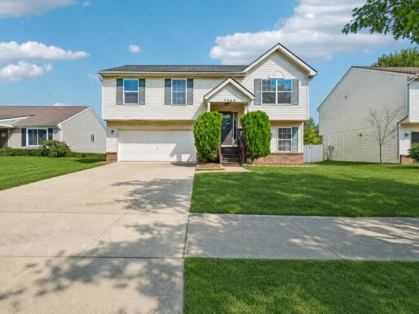 7365 Maplelawn Drive, Ypsilanti, MI 48197