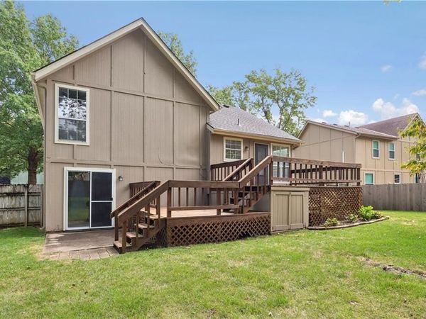 1201 N Sunset Drive, Olathe, KS 66061