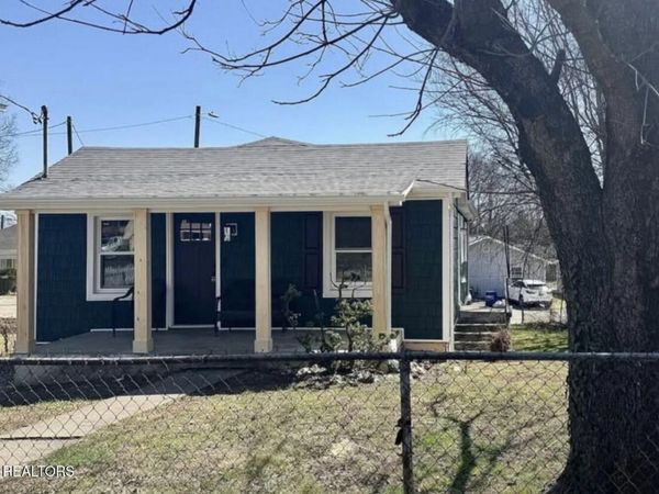 2528 E Glenwood Ave, Knoxville, TN 37917