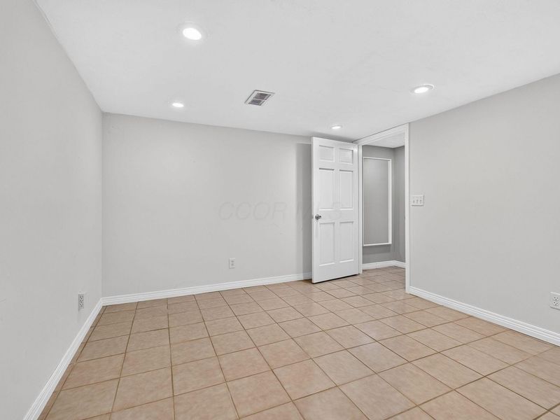 5684 Blendonridge Drive, Unit 93C, Columbus, OH 43230 Photo 51
