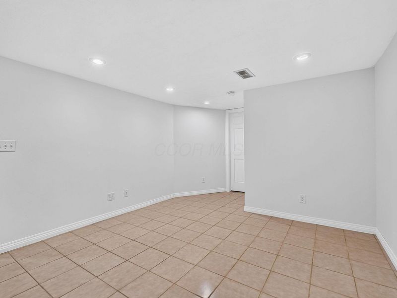 5684 Blendonridge Drive, Unit 93C, Columbus, OH 43230 Photo 53