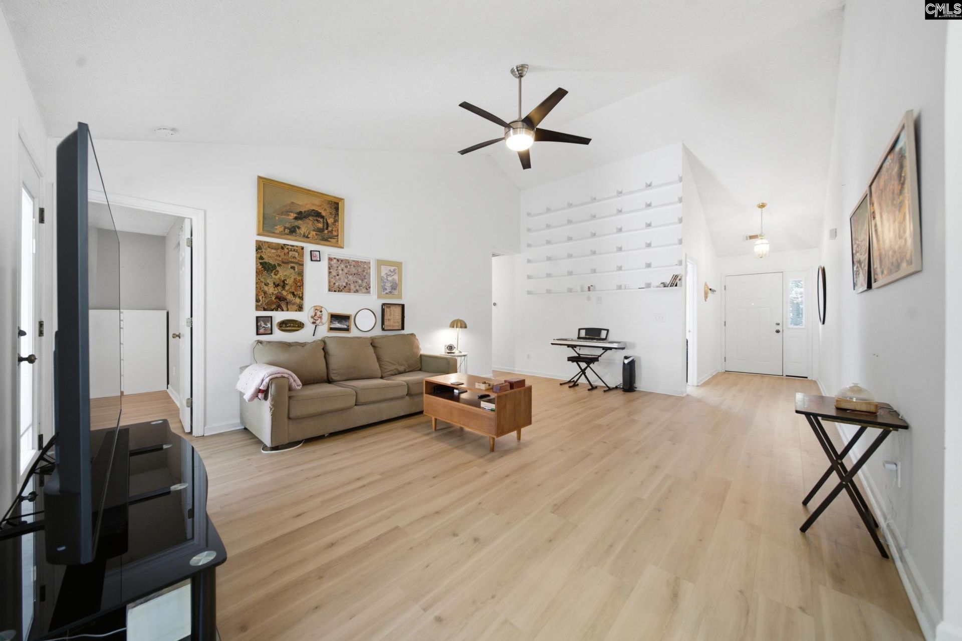 212 Rolling Rock Road Photo 5