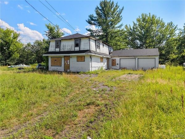 9567 Black Creek Road , Brewerton, NY 13029