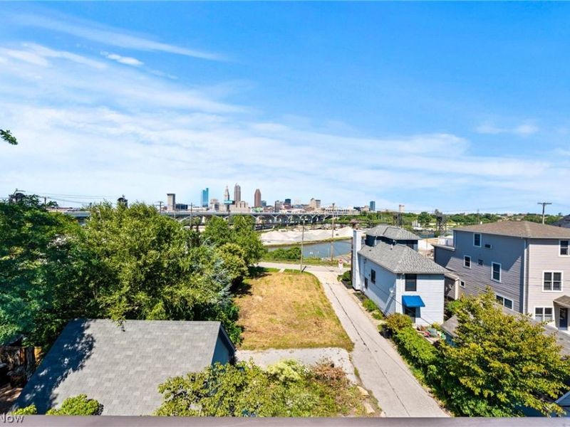 2040 W 11th Place, Cleveland, OH 44113 Photo 32