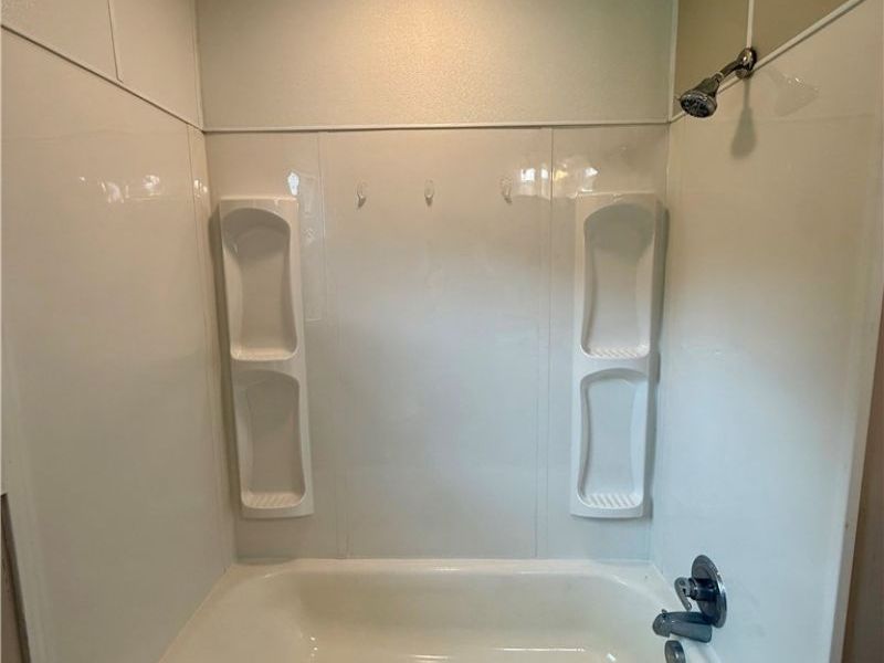 9934 Georgetown Street, Louisville, OH 44641 Photo 11