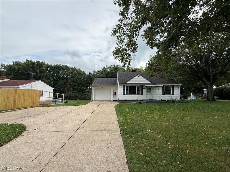 9934 Georgetown Street, Louisville, OH 44641 Photo 2
