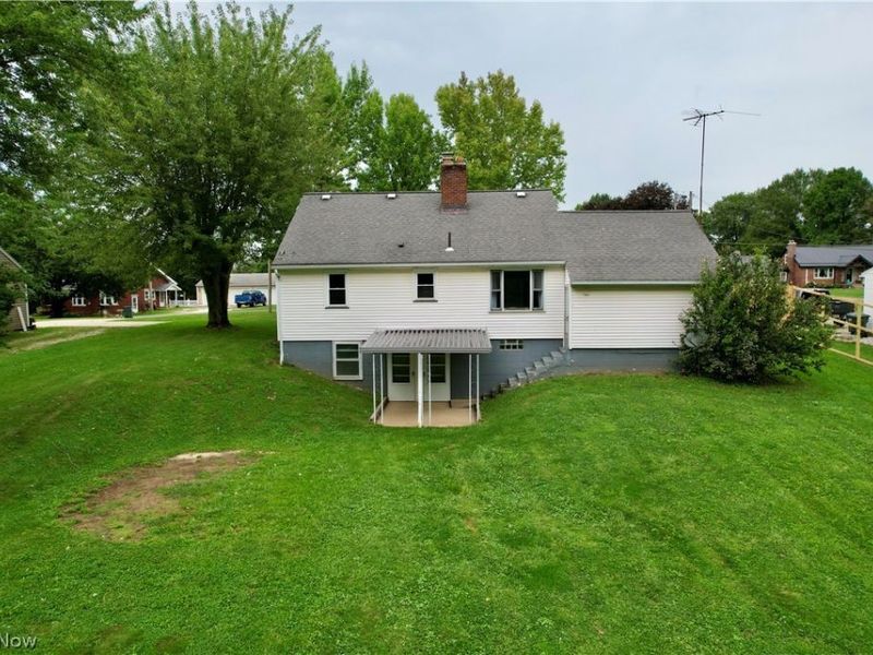 9934 Georgetown Street, Louisville, OH 44641 Photo 4