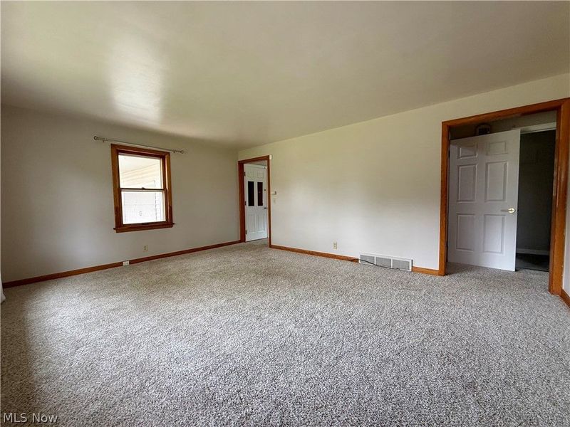 9934 Georgetown Street, Louisville, OH 44641 Photo 6