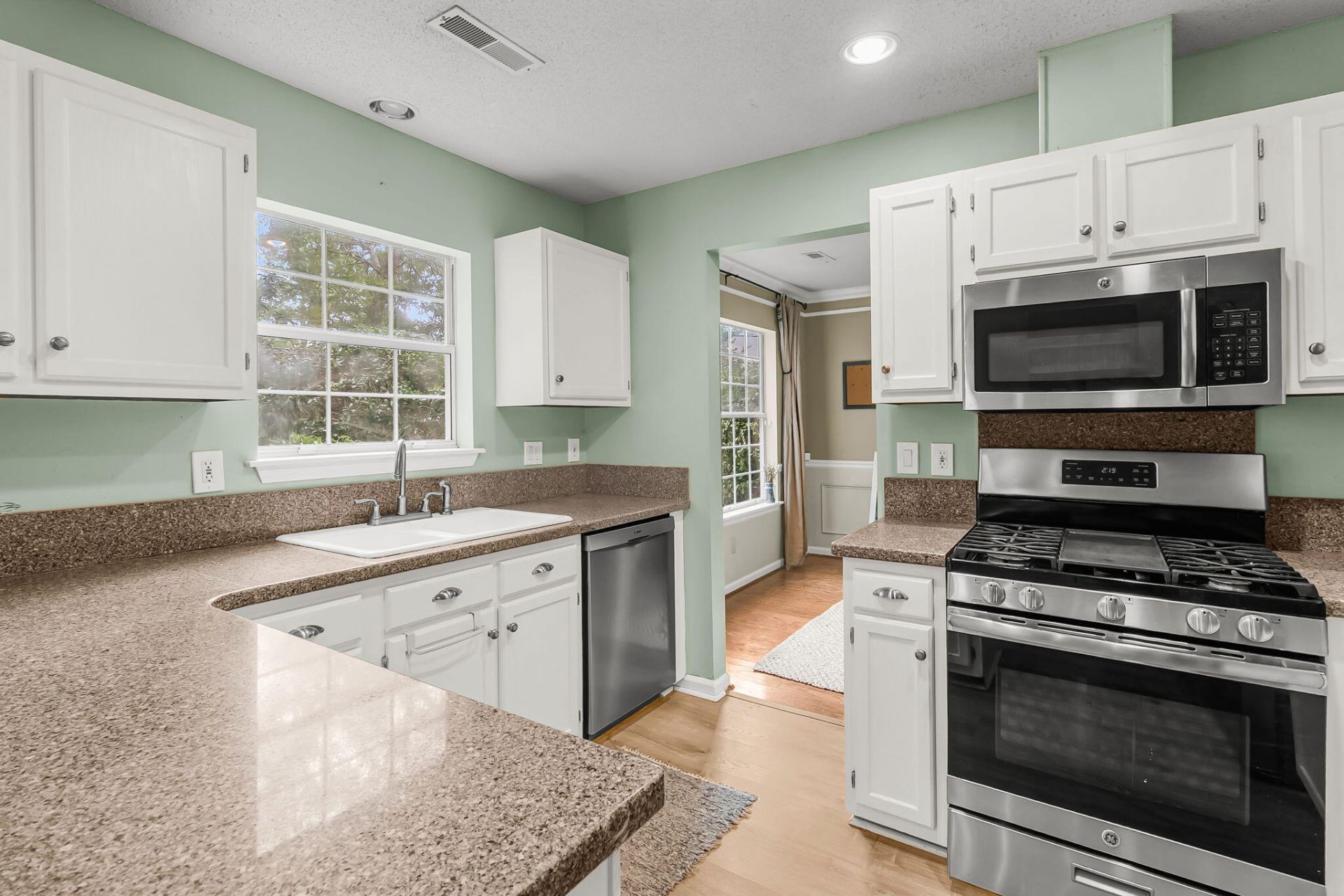 200 Wickford Photo 12