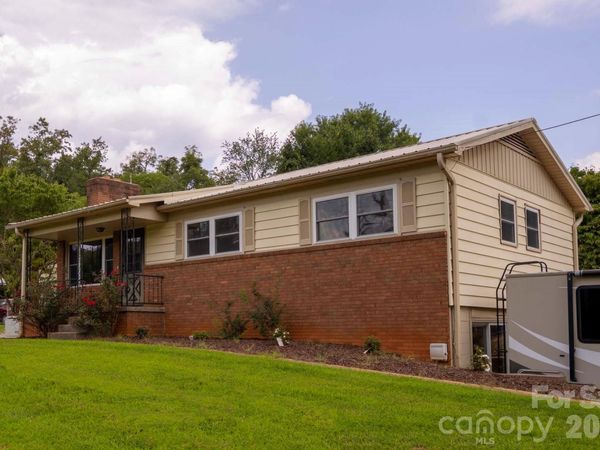 317 Brickyard Road, Asheville, NC 28806