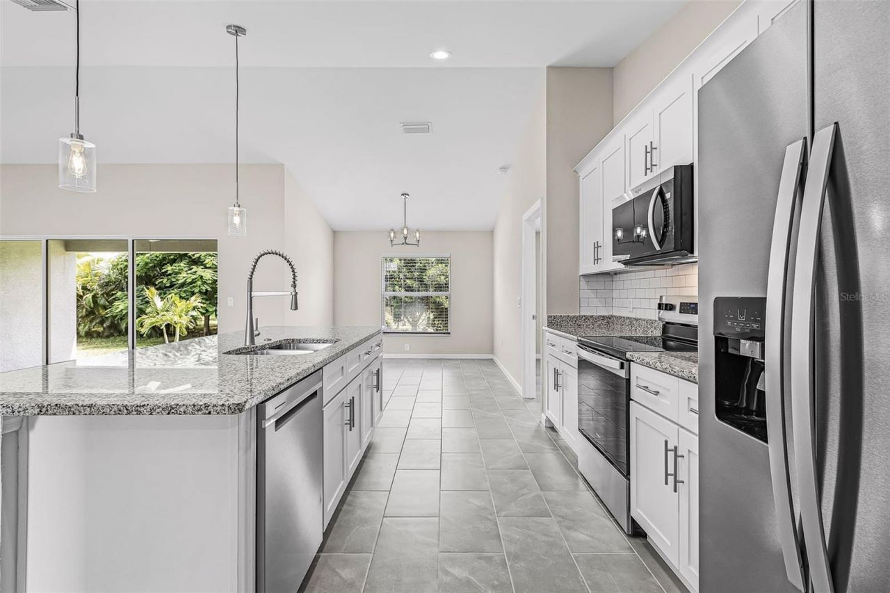 2305 NW 34 Avenue, Cape Coral, FL 33993 Photo