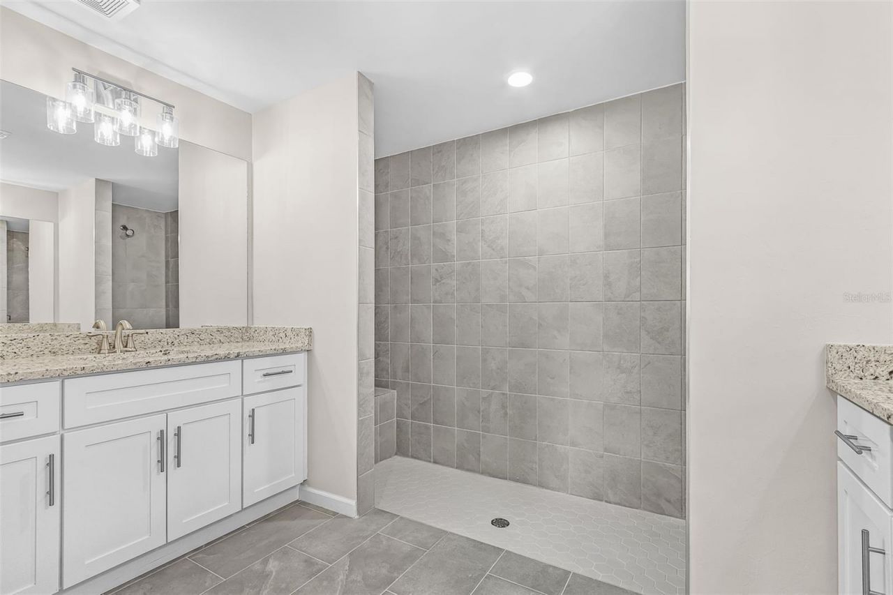 2305 NW 34 Avenue, Cape Coral, FL 33993 Photo