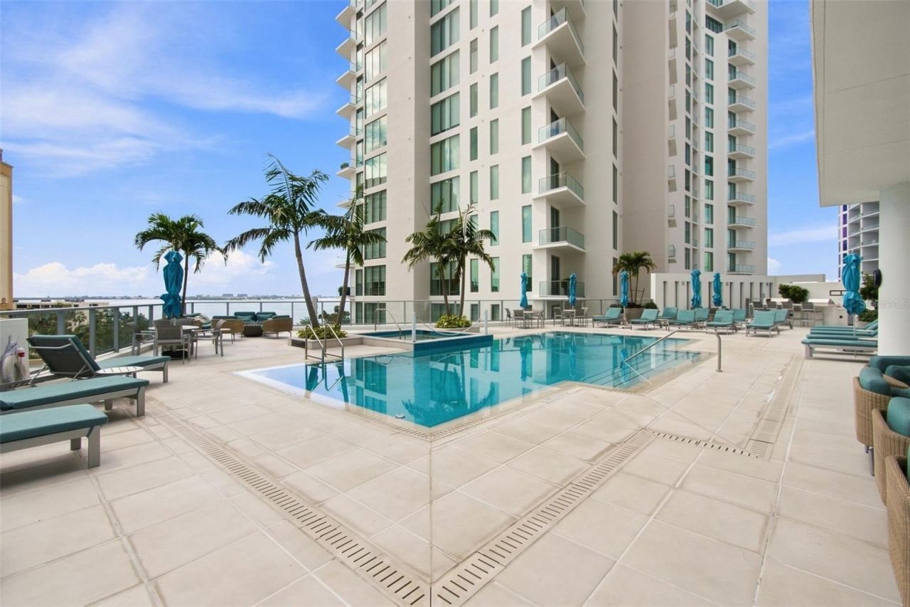 301 Quay Commons, Unit 1410, Sarasota, FL 34236 Photo