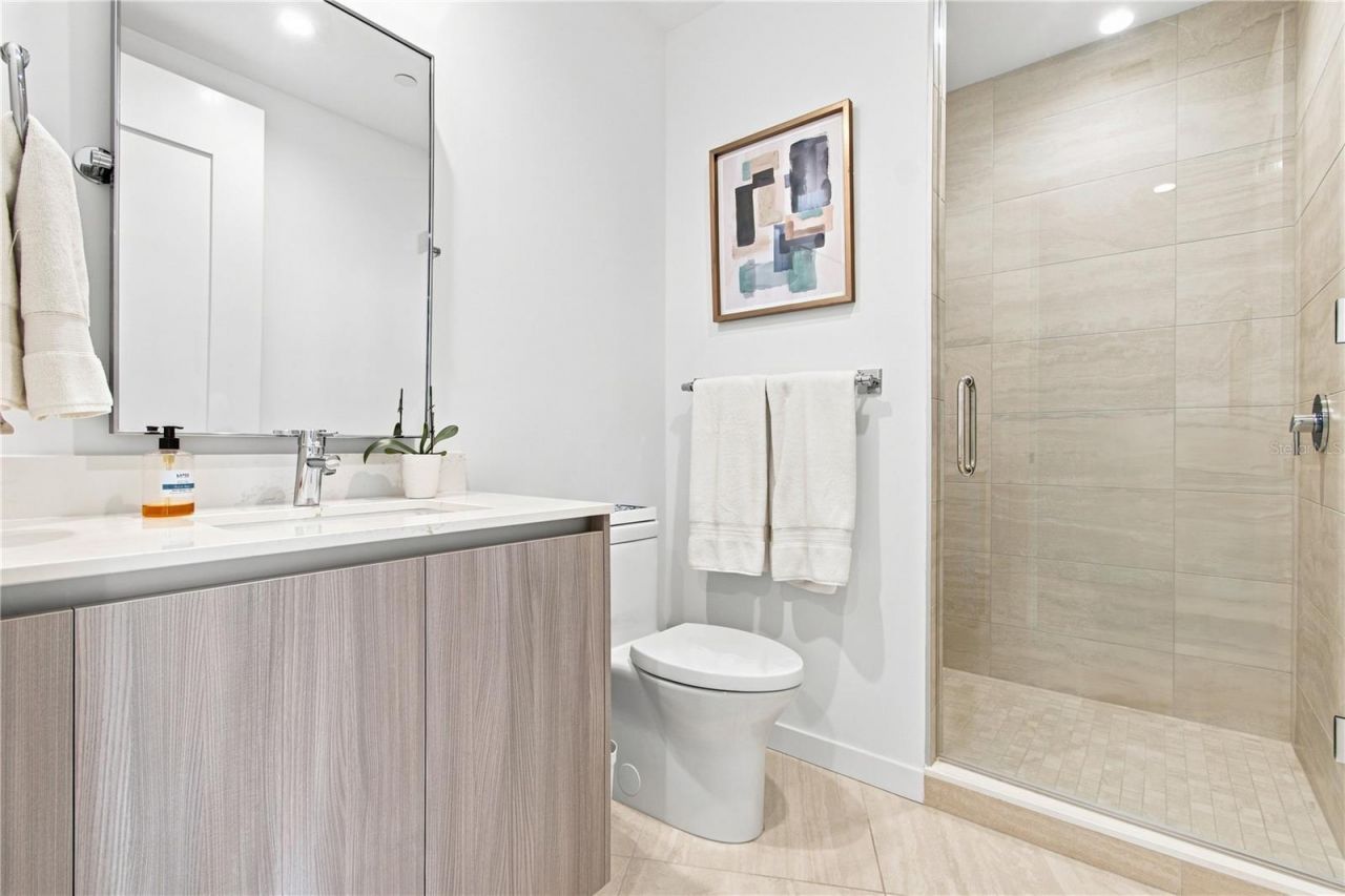 301 Quay Commons, Unit 1410, Sarasota, FL 34236 Photo