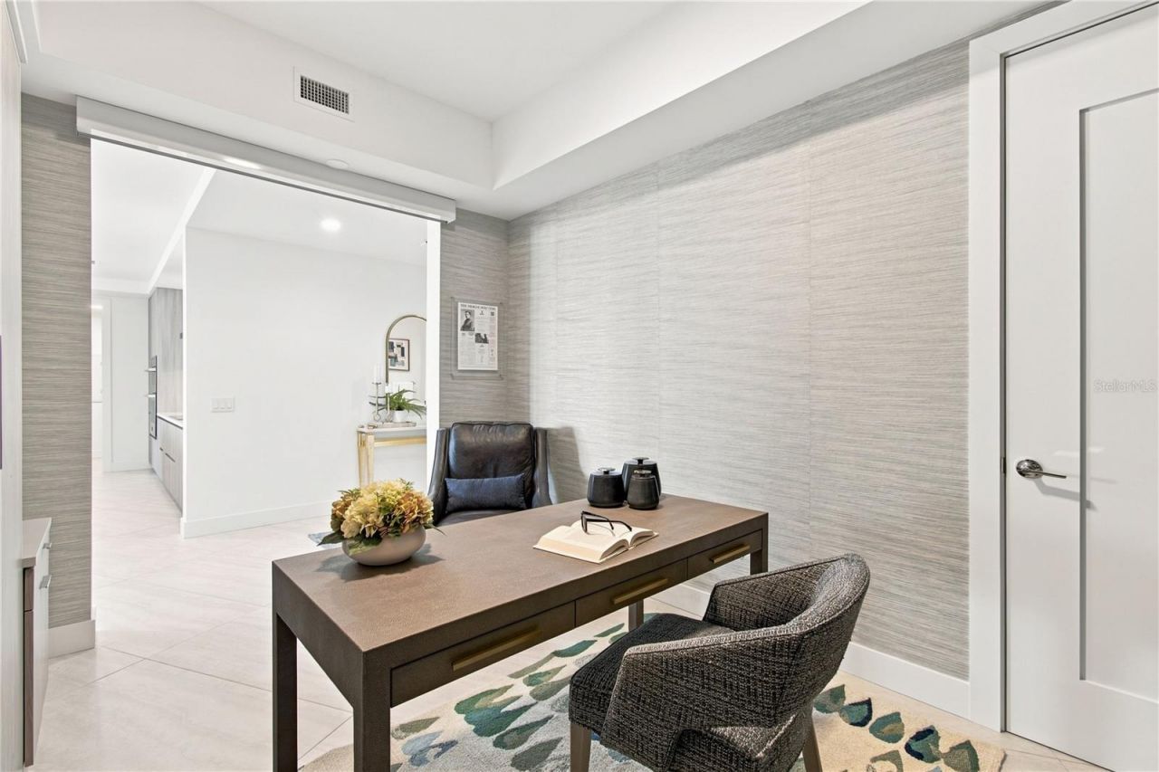 301 Quay Commons, Unit 1410, Sarasota, FL 34236 Photo