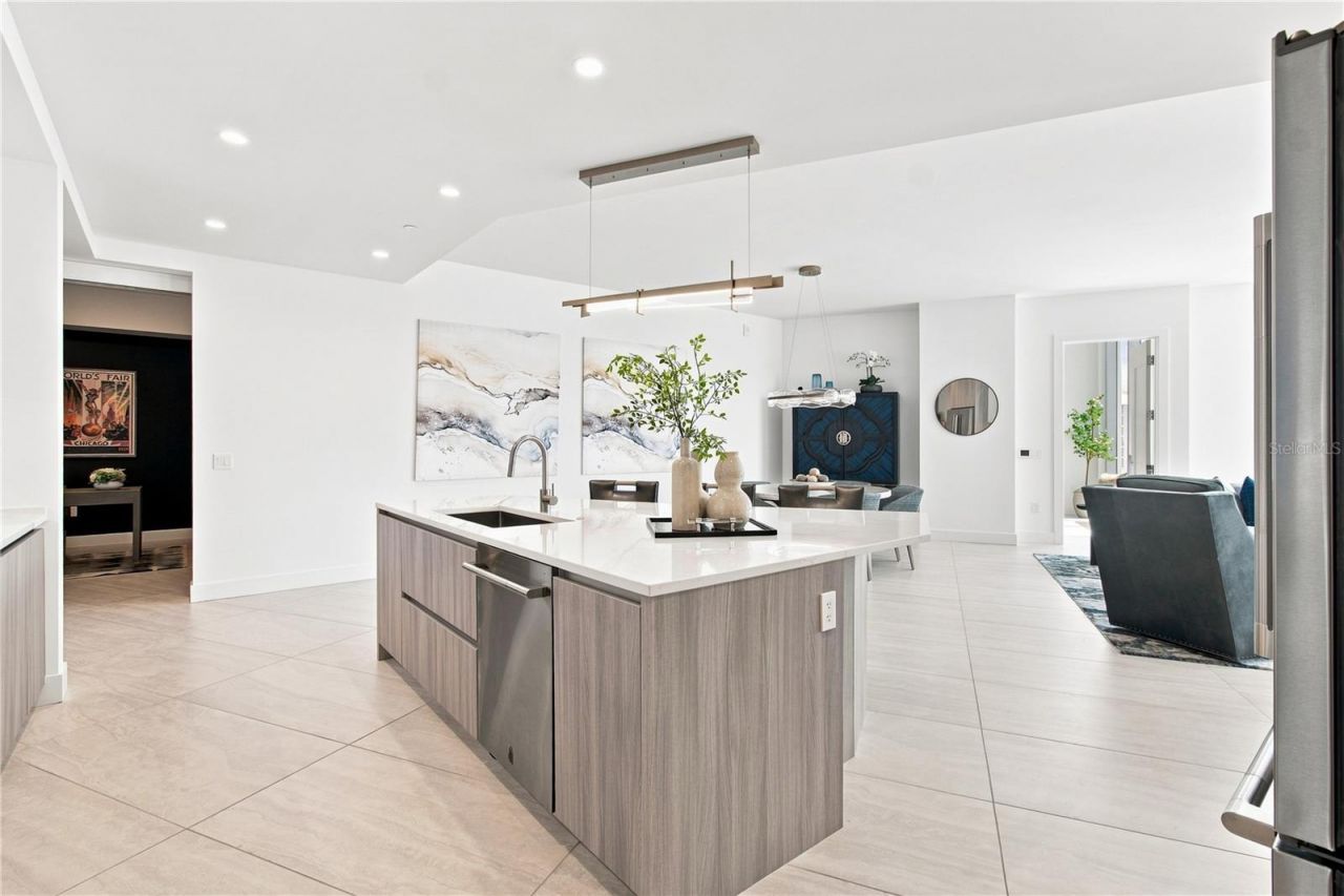 301 Quay Commons, Unit 1410, Sarasota, FL 34236 Photo