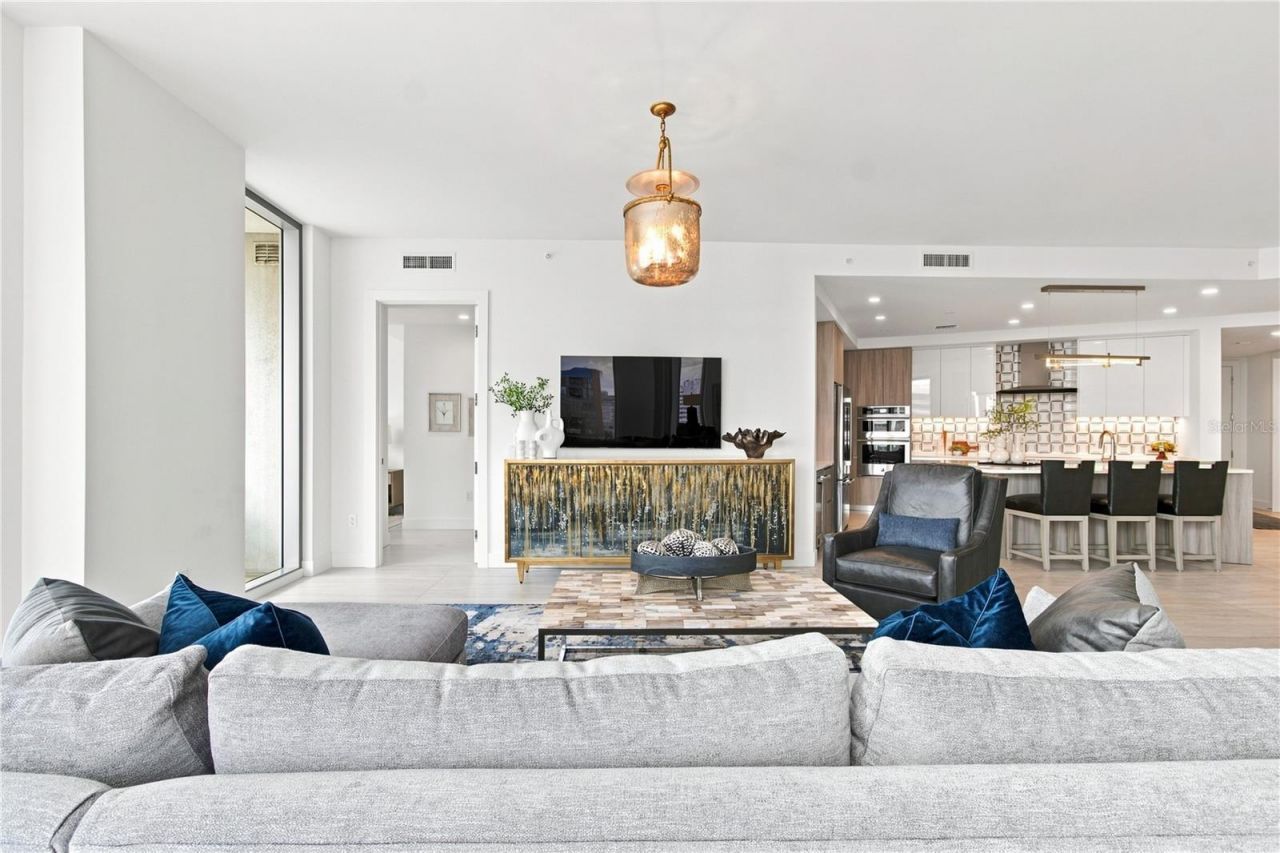 301 Quay Commons, Unit 1410, Sarasota, FL 34236 Photo