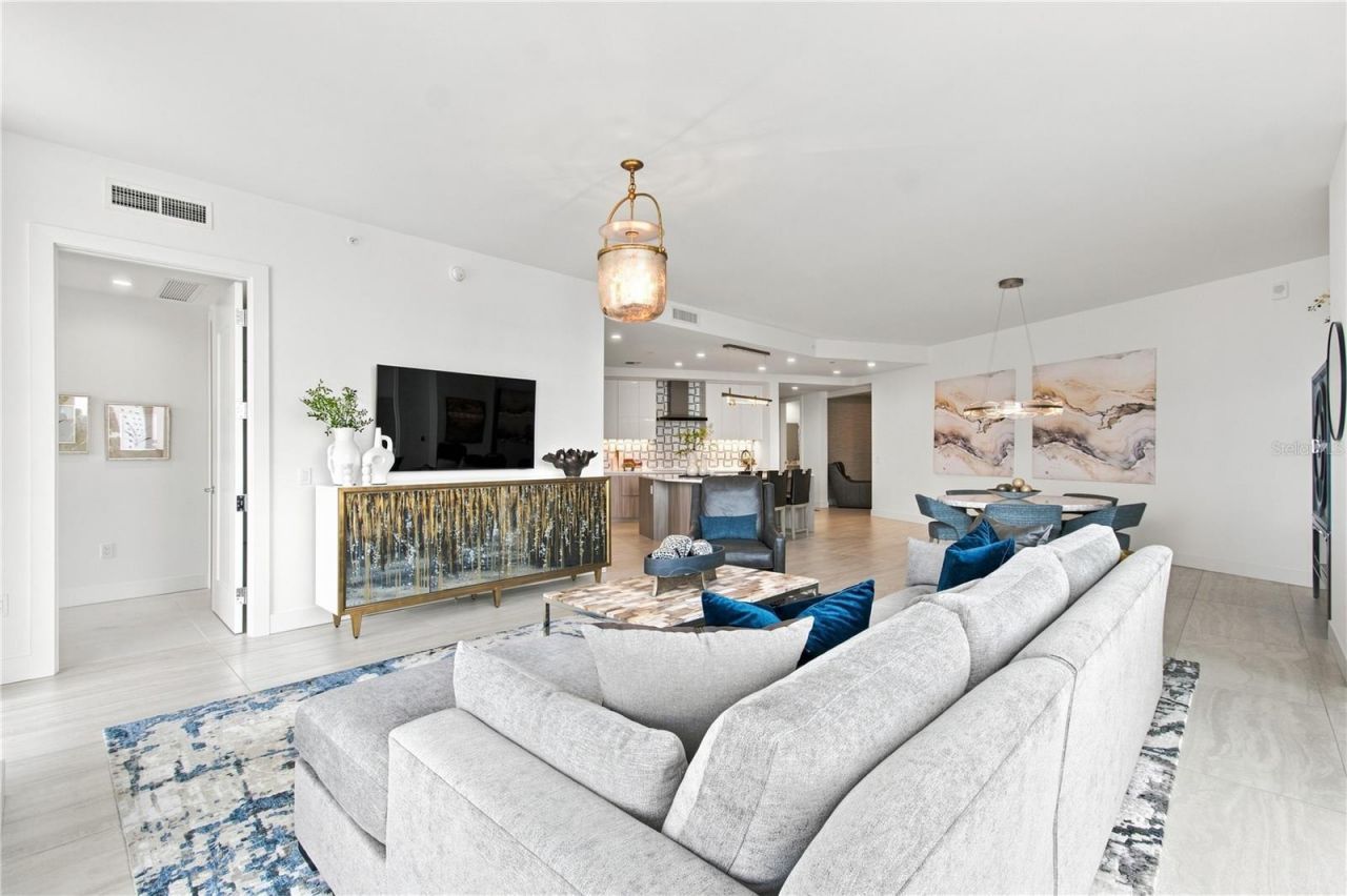301 Quay Commons, Unit 1410, Sarasota, FL 34236 Photo