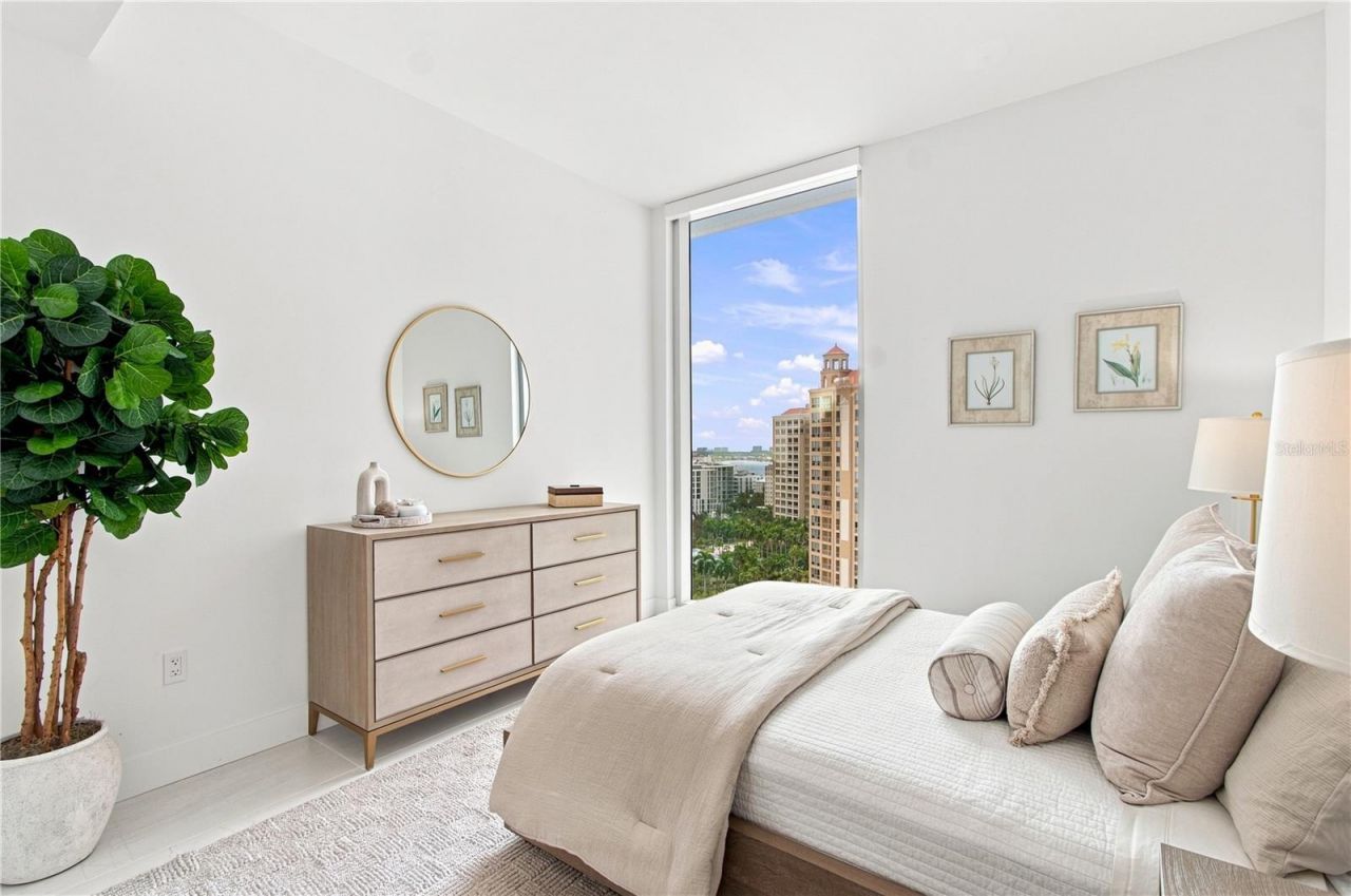 301 Quay Commons, Unit 1410, Sarasota, FL 34236 Photo