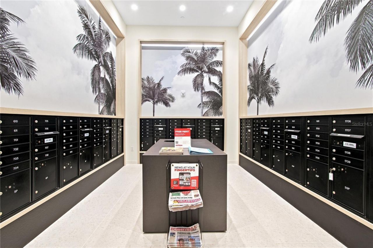 301 Quay Commons, Unit 1410, Sarasota, FL 34236 Photo