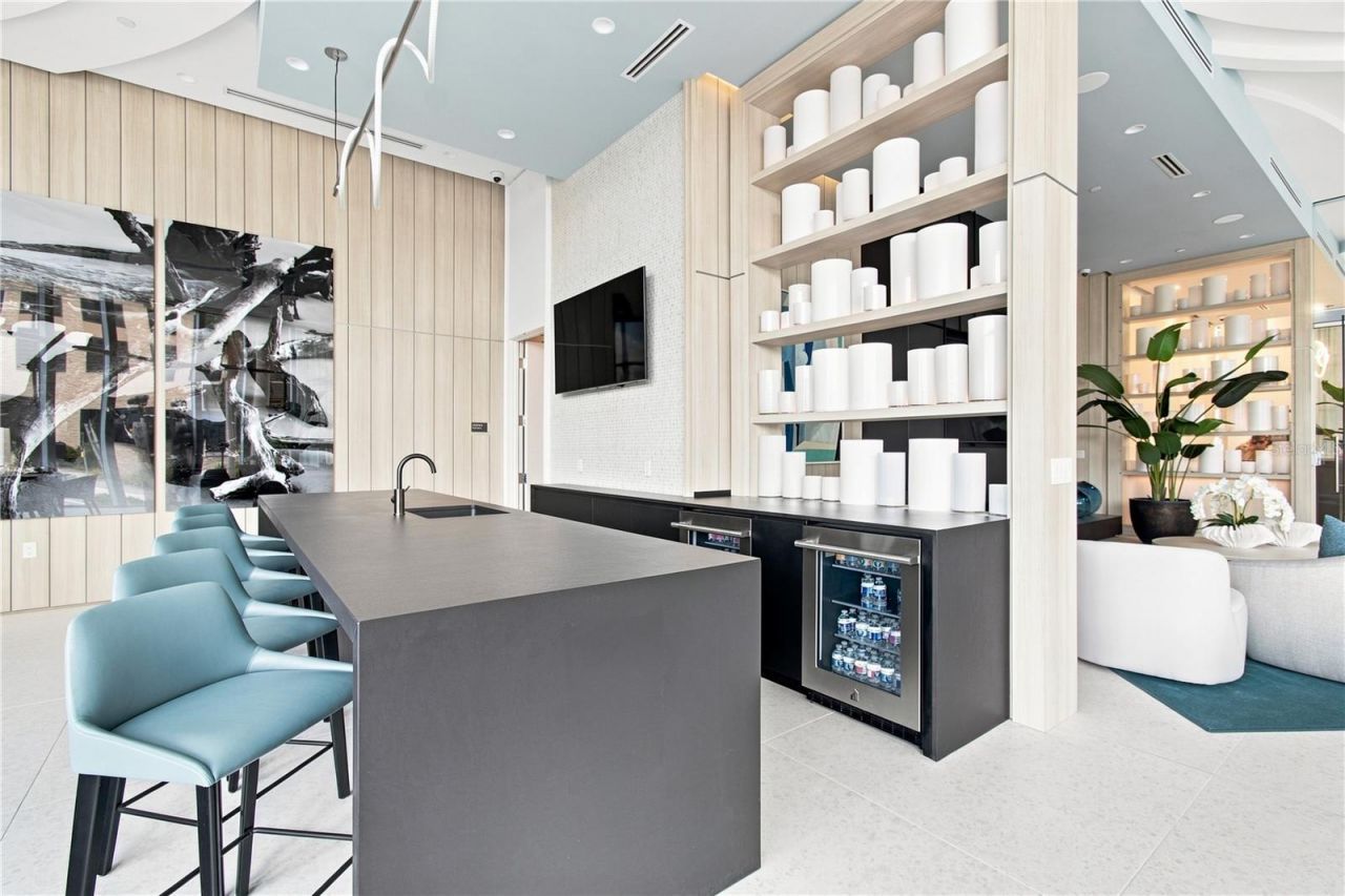 301 Quay Commons, Unit 1410, Sarasota, FL 34236 Photo