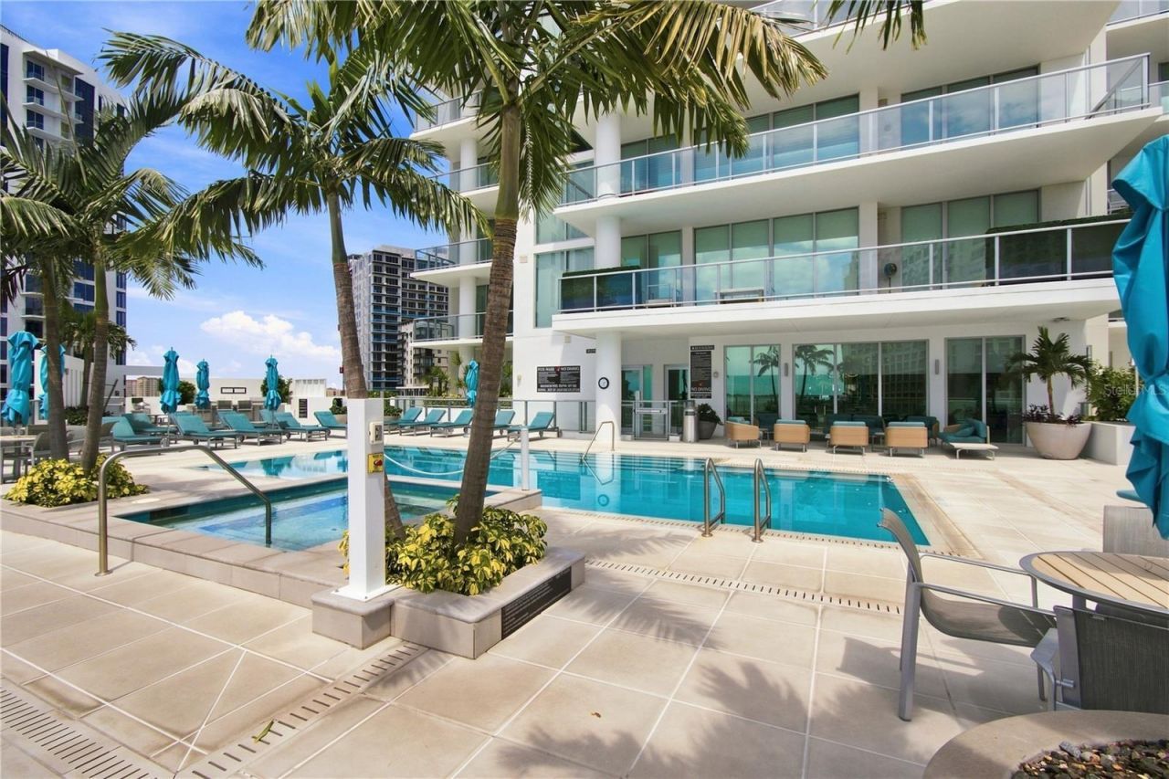 301 Quay Commons, Unit 1410, Sarasota, FL 34236 Photo