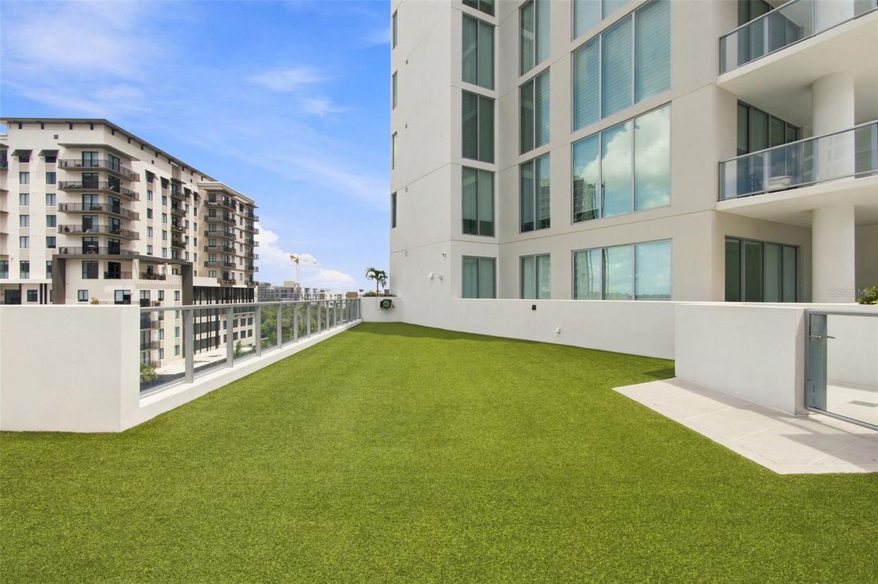 301 Quay Commons, Unit 1410, Sarasota, FL 34236 Photo
