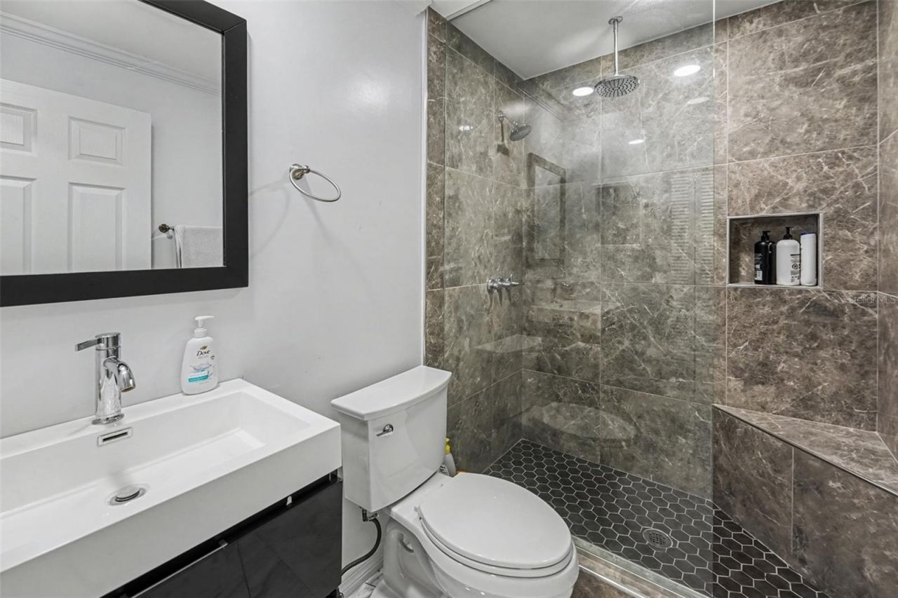 2300 Kent Drive, Largo, FL 33774 Photo