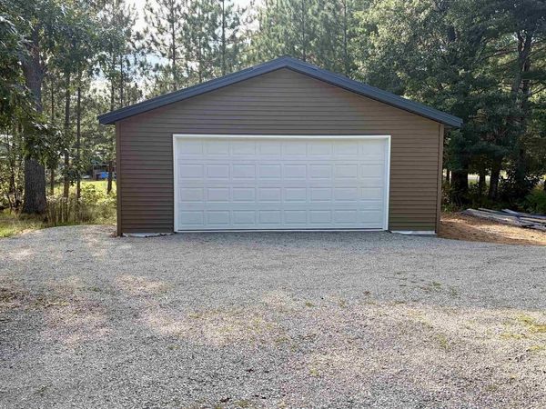 W10687 TANONKA LANE, Athelstane, WI 54104