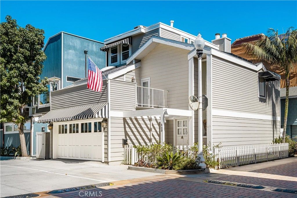 68 B Surfside Avenue, Surfside, CA 90740 Main Photo