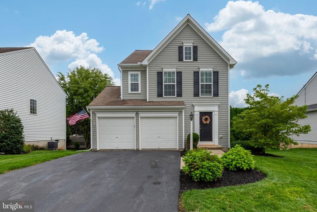 210 CHARLAN BOULEVARD , MOUNT JOY, PA 17552