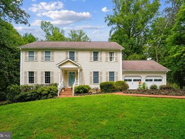 8212 HONEYSUCKLE ROAD, MANASSAS, VA 20112